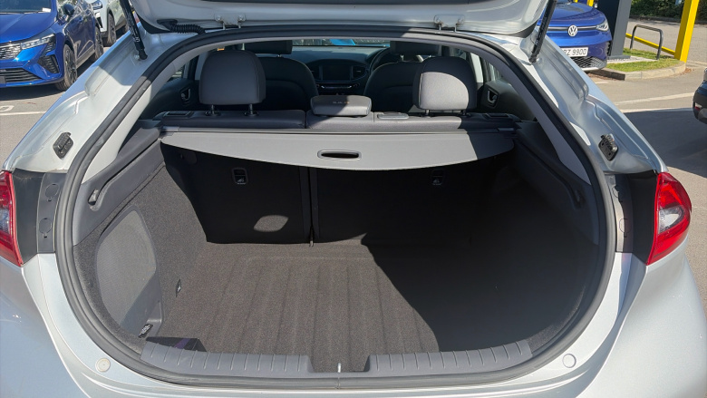 Hyundai IONIQ 1.6 GDi Hybrid Premium SE 5dr DCT Hybrid Hatchback